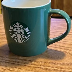 Mug/coffee cup.   No cracks or breaks and no stains. Like new